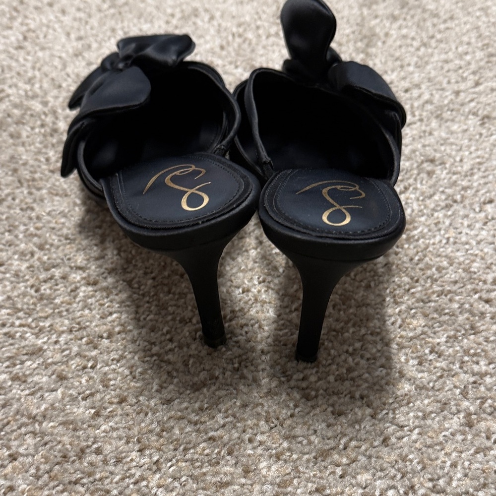 Sam Edelman Black Heels with Bow Accent - Picture 4 of 4